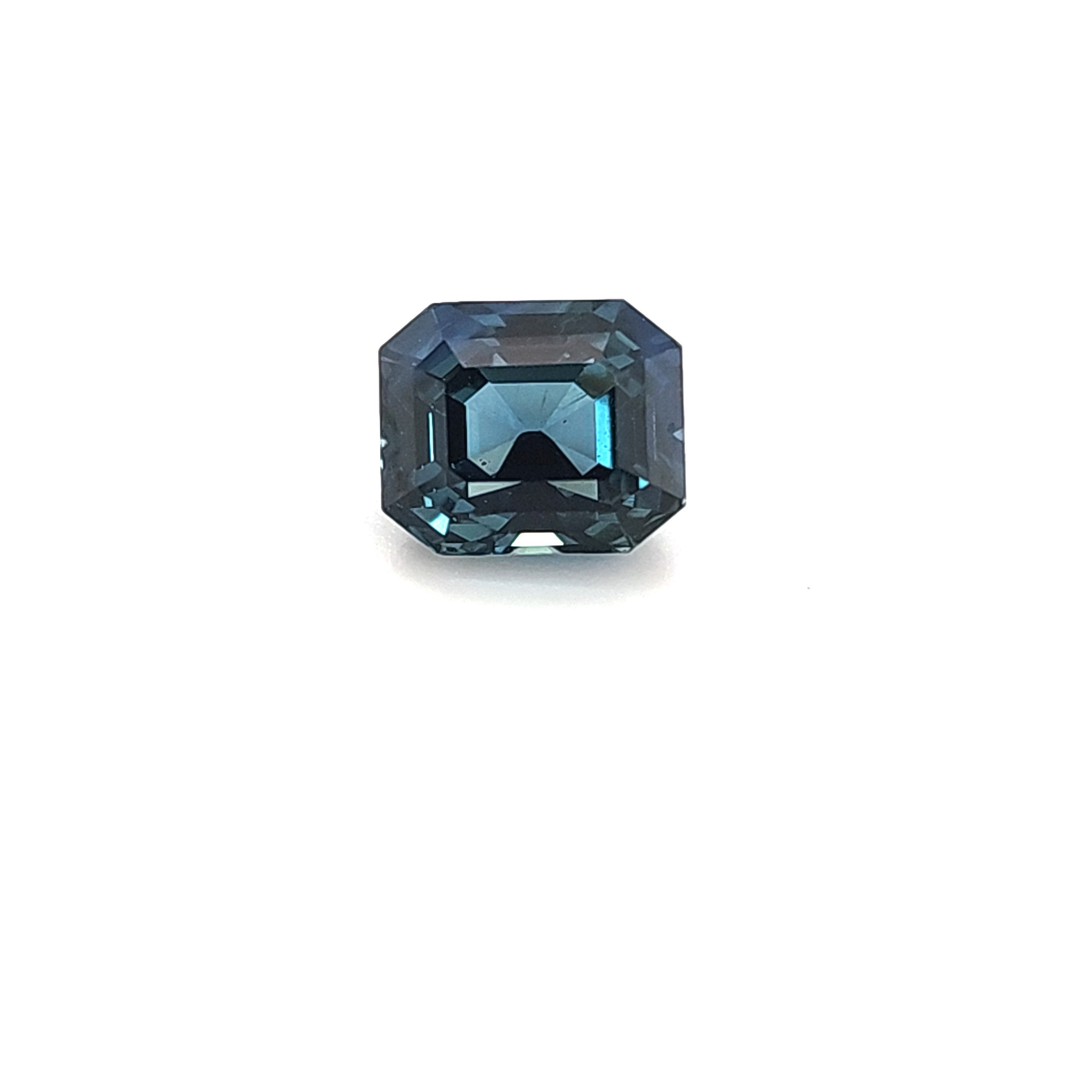 Peacock Sapphire Octagon 2.249ct