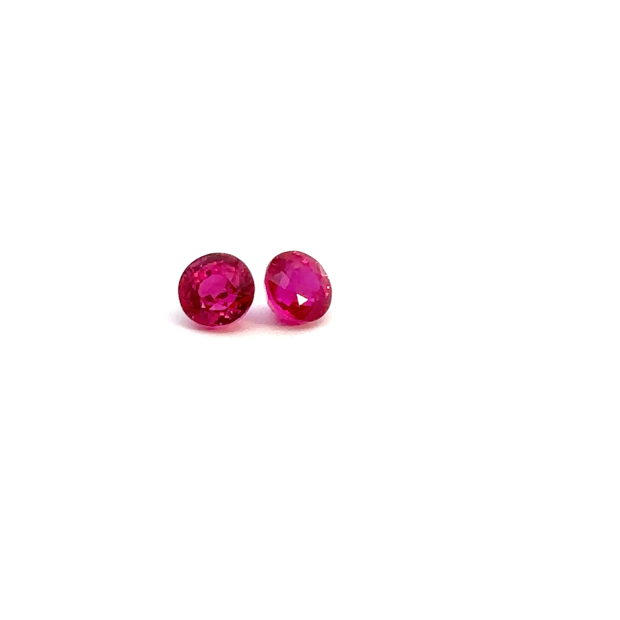 Ruby Round – Ajanta Afrika