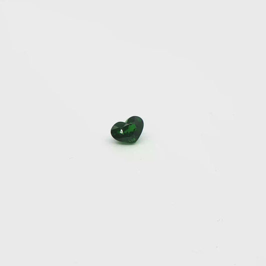 Tsavorite Heart 0.844ct